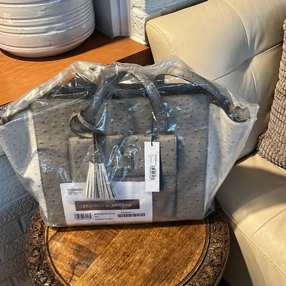 Large Ostrich East West Shopper - Picture 10 of 13